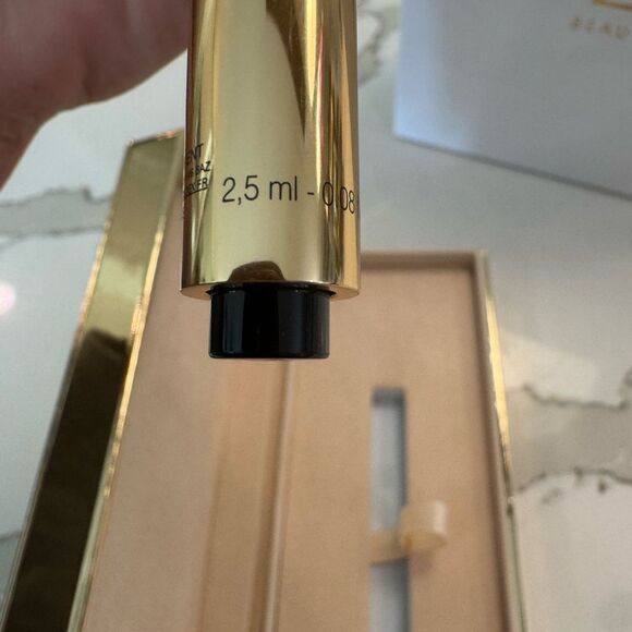 YSL Gold Beaute Highlighter makeup - Picture 8 of 11